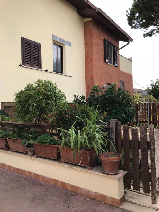 Mirella'S House Viaverona 아르데아 외부 사진