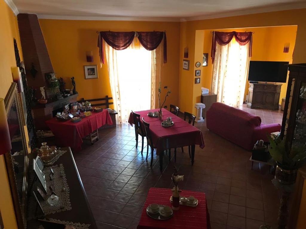 Mirella'S House Viaverona 아르데아 외부 사진